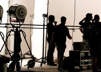 Sinema-dizi sektöründe çalışanlar pandemi sonrası işsiz kalabilir