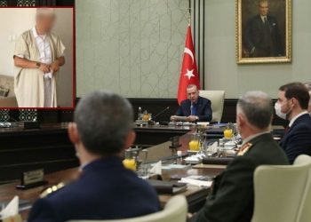 İşte, tekkedeki amiralin mensup olduğu cemaat