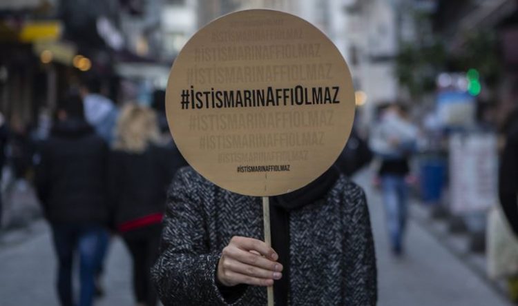 13 kişinin cinsel istismarına uğradığını belirten çocuk yardım çağrısında bulundu