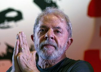 Lula: Elinizdeki fazla aşıları ihtiyacı olan ülkere dağıtın