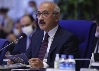 “Ekonomi Reform Paketi Bakan Elvan’ın hazırladığı şekliyle çıkmadı”