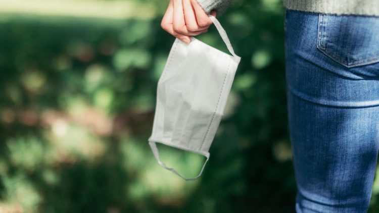 Fahrettin Koca: Maskesiz günler yakın