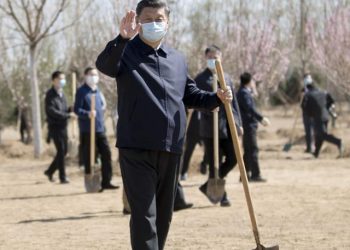 Xi: Dağlar ve nehirler yeşersin…