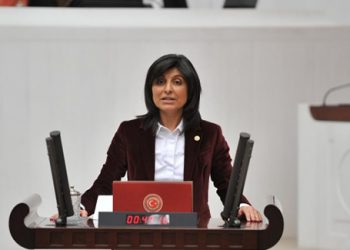 Ücretli öğretmenlerin sorunları Meclis kürsüsünde…