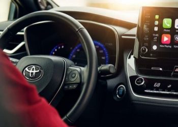 Toyota’dan Apple’a uyarı