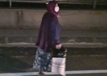 Corona hastası kadın kaçırıldığını zannedip firar etti, ortalık karıştı