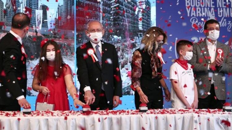 Kılıçdaroğlu: Belediye başkanlarımız tarih yazıyorlar