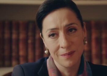 Ünlü oyuncu Kırmızı Oda dizisinde rol alacak