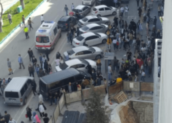 ‘Omuz atma’ kavgası,17 yaşındaki gencin sonu oldu