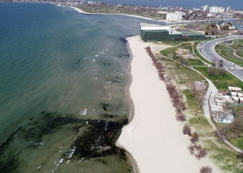 İstanbul’da denizdeki çekilme endişelendirdi; uzmanından açıklama geldi