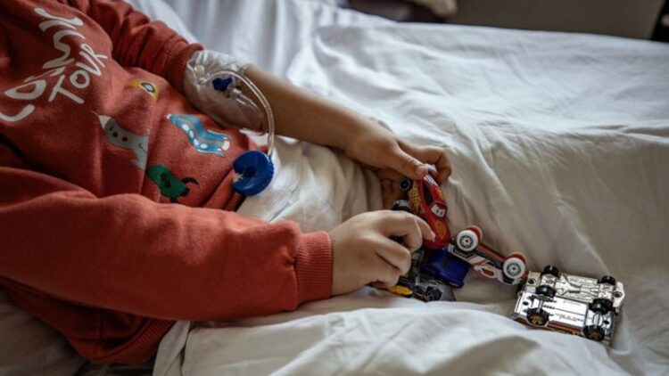 Covid: Türkiye’deki yeni Koronavirüs dalgası çocukları nasıl etkiliyor?