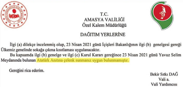 Atatürk Anıtı’na çelenk konulması yasaklandı!