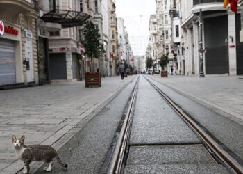İşte tam kapanmadan muaf olan yerler ve kişiler