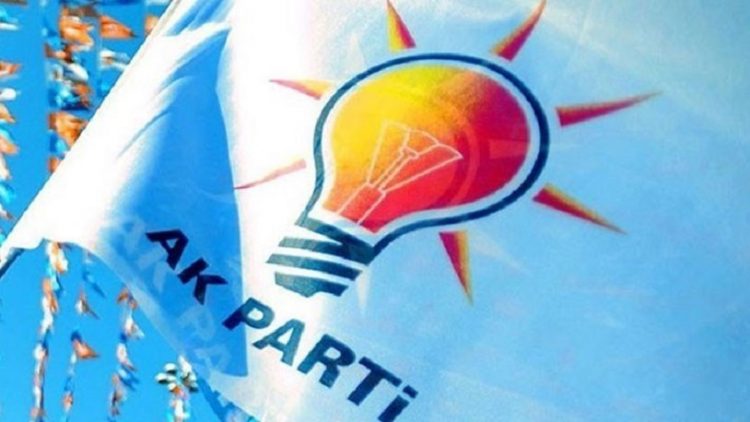 AKP’li meclis üyesi partisine şok suçlamalarla istifa etti