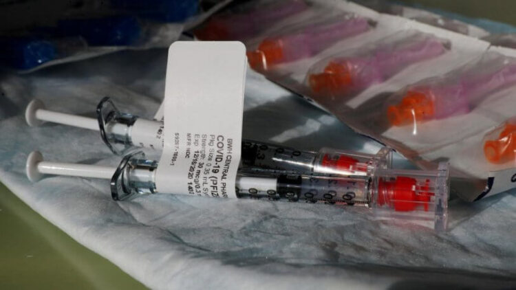 Aşı tedariki için yeni formüller tartışılıyor: Özel sektör ‘ücret karşılığı’ yapabilir