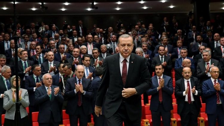 Erdoğan 4 bakanın biletini kesti: İşte görevden alınacak isimler!