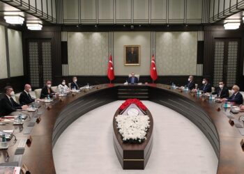 Erdoğan kabine revizyonunu gece yarısı açıkladı…İşte giden ve yeni gelen bakanlar