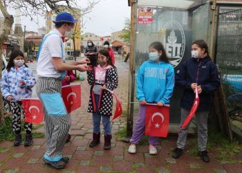 Sarıyerli çocuklar, 23 Nisan’ı kutluyor