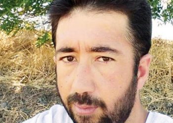 Ekrem Aydın isimli erkek, evli olduğu Ayşe Aydın’ı benzin dökerek yaktı!