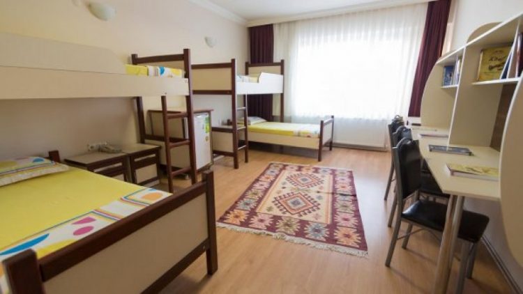 Yurtlara yeni düzenleme: ‘Erdoğan’a hakaretten’ mahkum olanlar barınamayacak