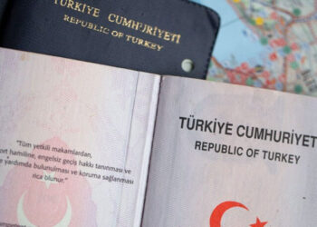 Hizmet pasaportuyla yurt dışına kaçanlar arasına kamu görevlileri de eklendi!