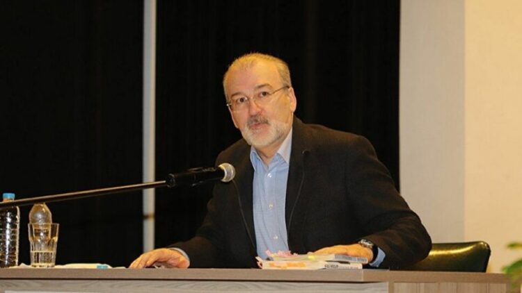 ‘Kanal İstanbul’a evet diyorum’ diyen Hulki Cevizoğlu’nun apar topar sildiği Kanal İstanbul yazısı ortaya çıktı!