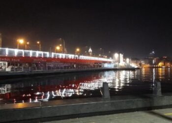 Galata Köprüsü’nden denize itilen kişi boğuldu