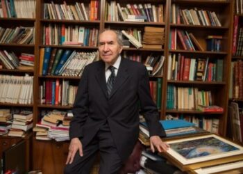 Altan Öymen kişisel kütüphanesini Beşiktaş Belediyesi’ne bağışlıyor