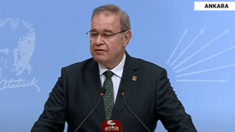 Faik Öztrak’tan ‘Ruhsar Pekcan’ sorusuna yanıt: Kediye ciğer emanet etmişler