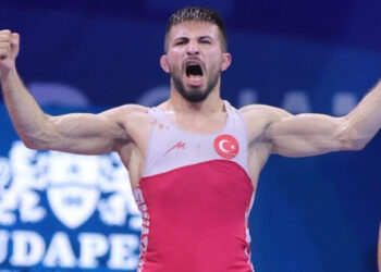 Süleyman Atlı, Avrupa Güreş Şampiyonası’nda altın madalya kazandı