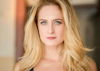 Kanser hastalığına yakalanan ünlü oyuncu, oynadığı diziye ara verdi