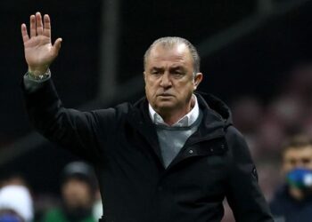 Fatih Terim ile TFF birbirine girdi