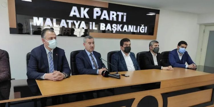 Almanya’ya iltica: Belediye başkan yardımcısı görevden alındı
