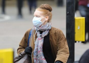 ‘Çift mutant’ varyantı: İngiltere’de 104 kişide görüldü