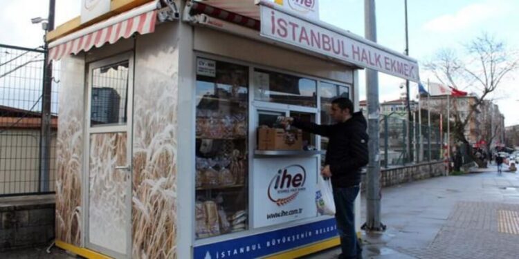 ‘Bırakın insanlar ucuz ekmek yesin’