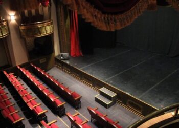 Özel tiyatrolara bakanlık denetimi: Yönetmelik değişti, şartlar zorlaştırıldı