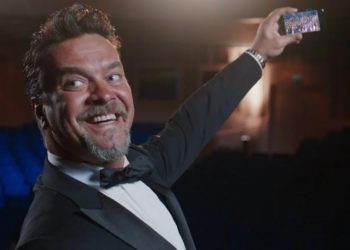 Ünlü şovmen müjdeyi verdi