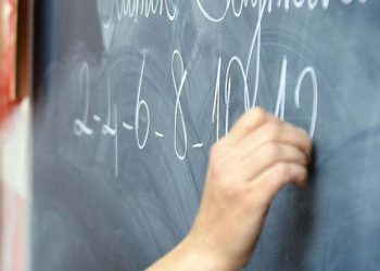 425 bin eğitim personeli aşı randevusu alabilecek