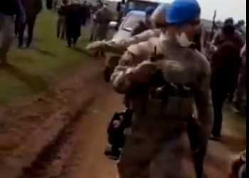 Trafosu sökülen çiftçiler ayaklandı