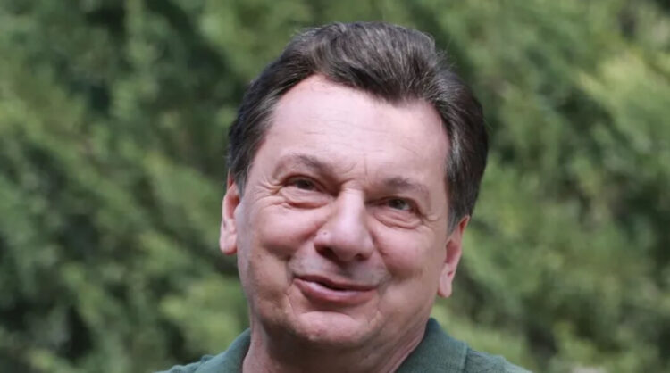 Vedat Milor’dan nefret söylemine tepki: Emre yazıyor değil, Emre atıyor