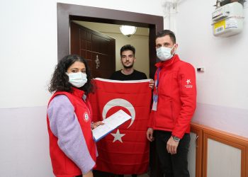 Küçükçekmece Belediyesi, şehit ve gazi ailelerini yalnız bırakmıyor