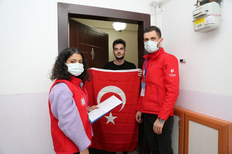 Küçükçekmece Belediyesi, şehit ve gazi ailelerini yalnız bırakmıyor