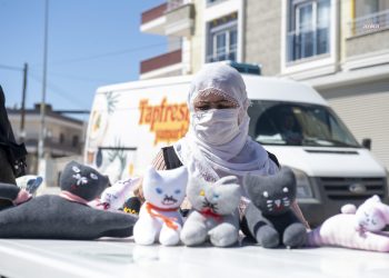 Mersin Büyükşehir Belediyesi’nin “Evimiz Atölye” projesi kadınlara güç verdi