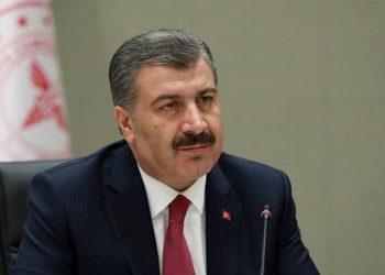 Koca: İstanbul’da mart başına göre vaka sayıları 10 kat arttı