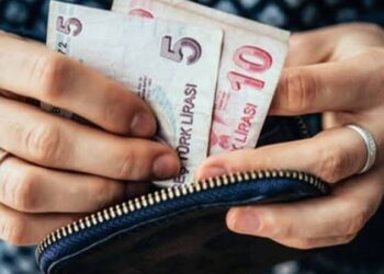 Türk-İş, 4 kişilik ailenin açlık sınırını 2 bin 767, yoksulluk sınırını 9 bin 13 lira olarak hesapladı