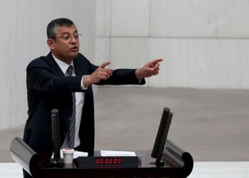 Özgür Özel’den ‘Tosuncuk’ göndermeli Thodex tepkisi: Devlet arkasından bakıyor
