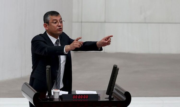 Özgür Özel’den ‘Tosuncuk’ göndermeli Thodex tepkisi: Devlet arkasından bakıyor