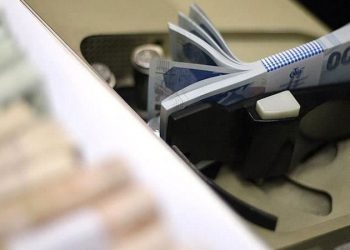 Kamudaki yüz binlerce işçi için pazarlık: İşçi ‘en az yüzde 10’ diyor