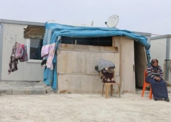 Depremin üzerinden 10 yıl geçti, 6 aile hâlâ konteynerde yaşıyor