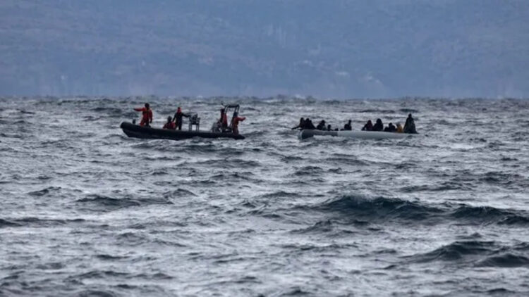 Akdeniz’de mültecileri taşıyan bot battı: En az 100 kişi öldü